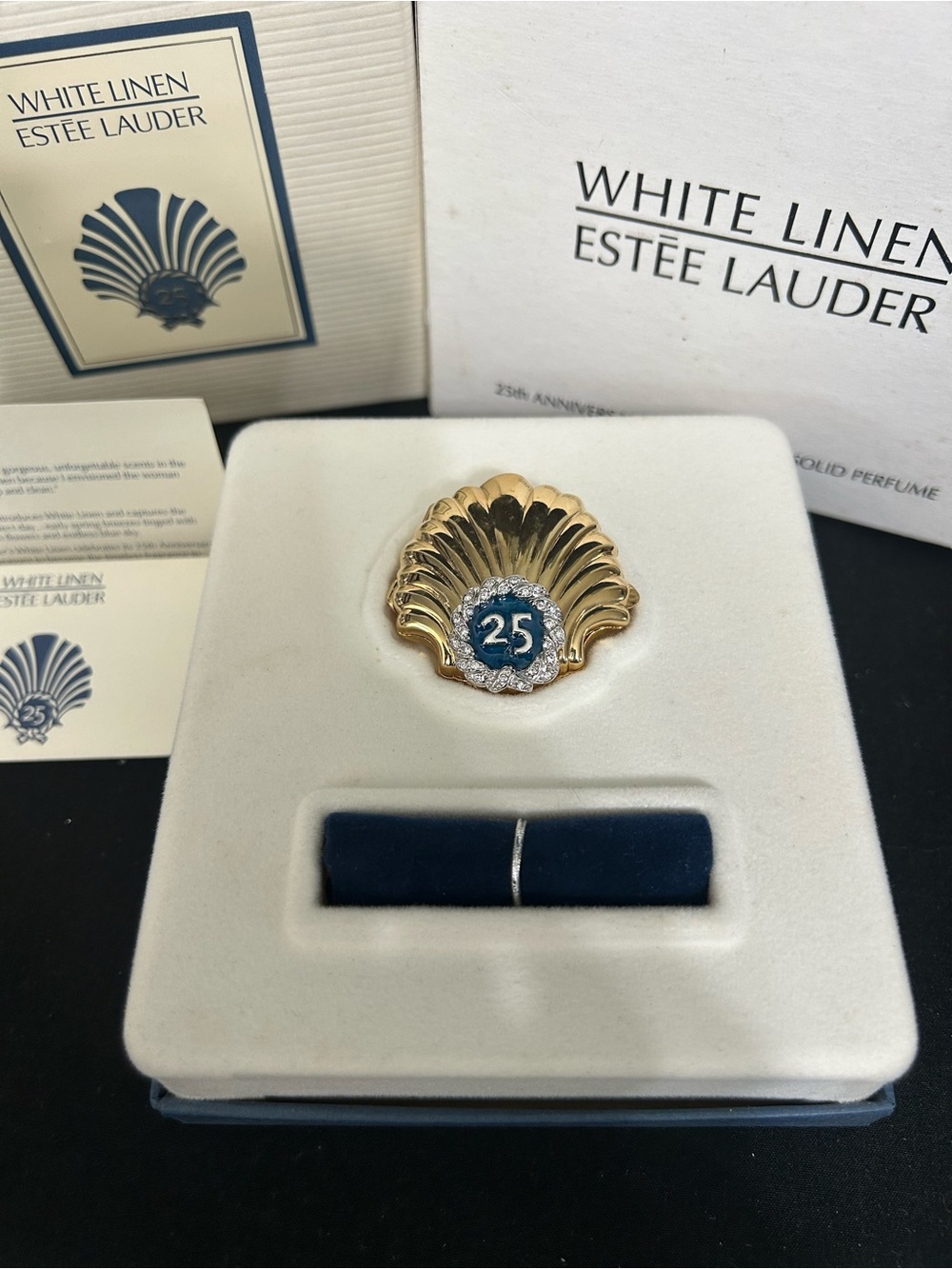 Vintage Estée Lauder White Linen 25th Anniversary Compact Complete Set
